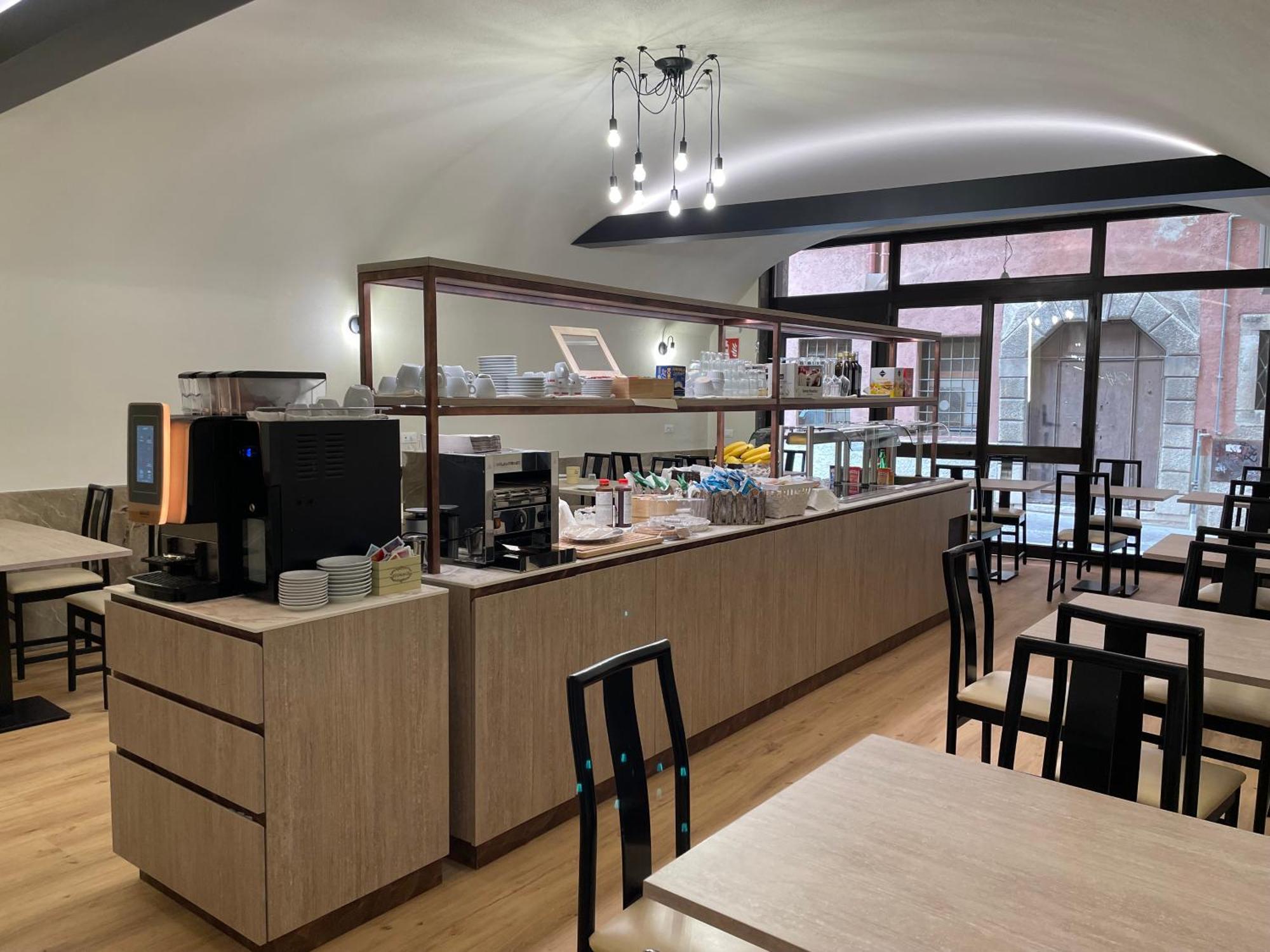 Hotel Central Giacomini Salò Εξωτερικό φωτογραφία