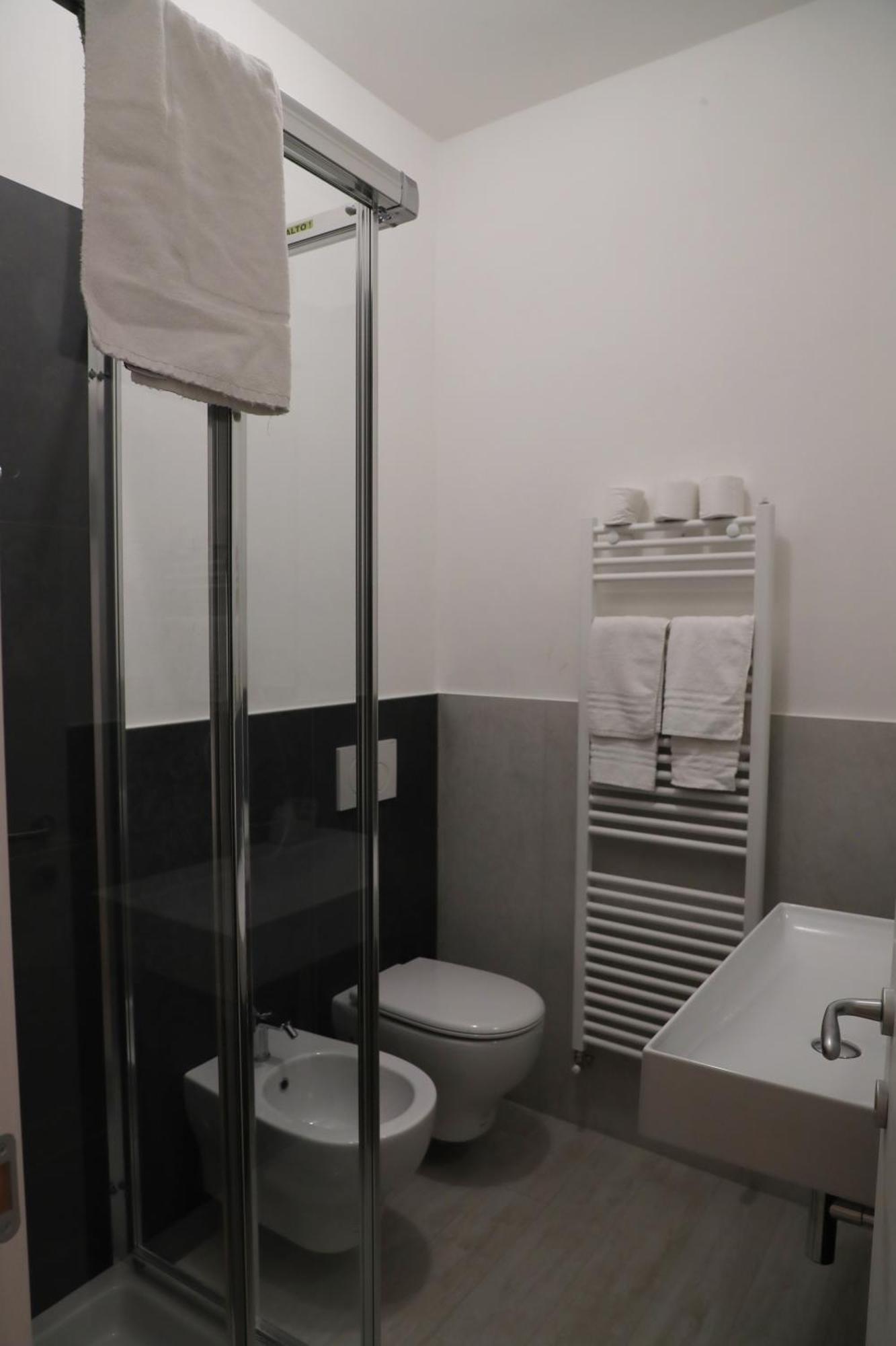 Hotel Central Giacomini Salò Εξωτερικό φωτογραφία