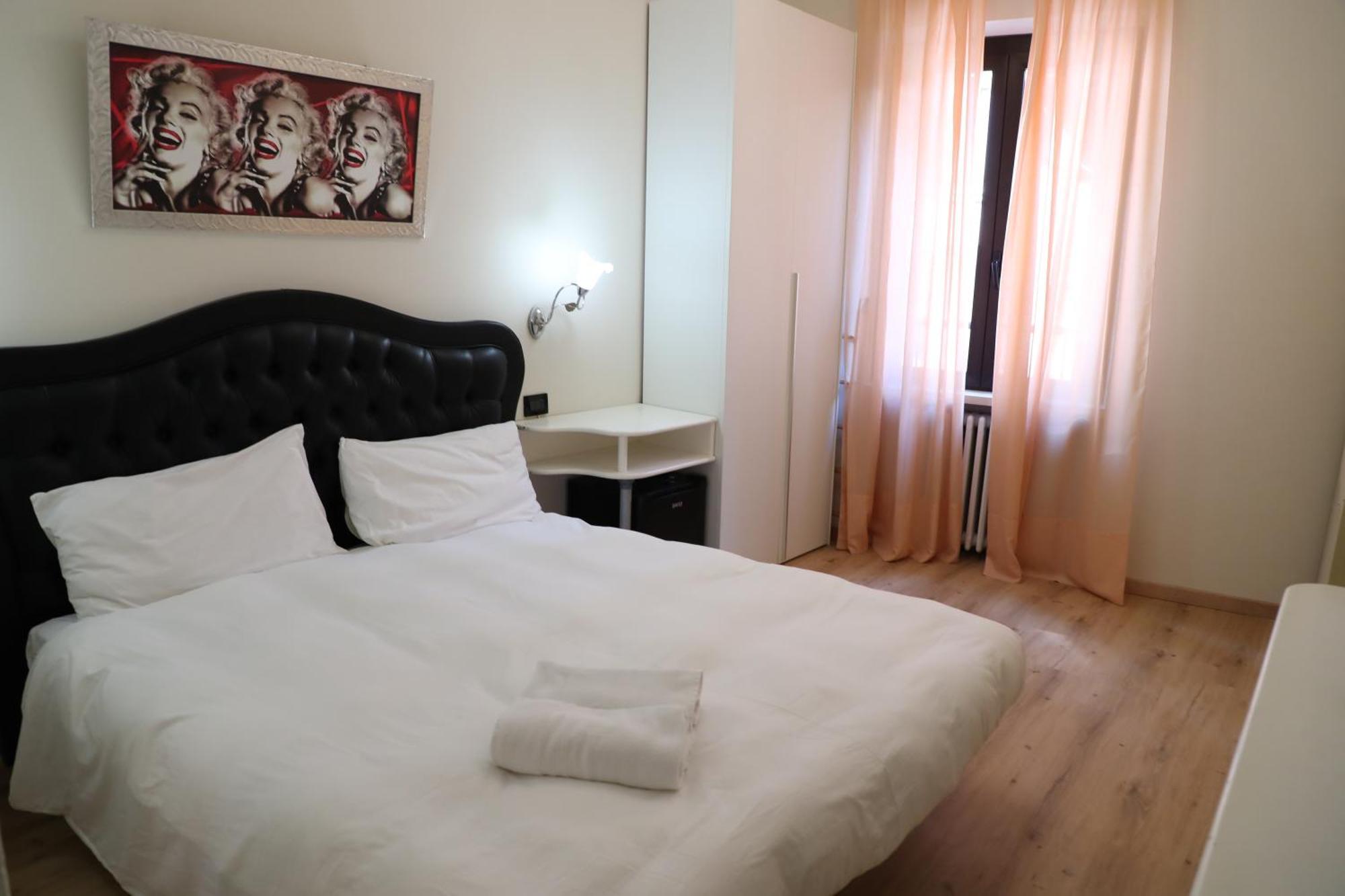 Hotel Central Giacomini Salò Εξωτερικό φωτογραφία