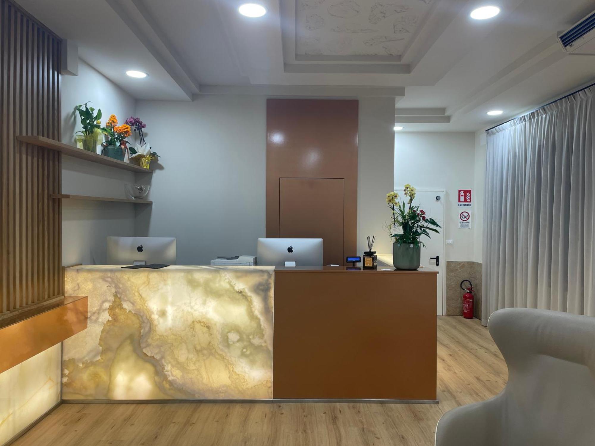 Hotel Central Giacomini Salò Εξωτερικό φωτογραφία