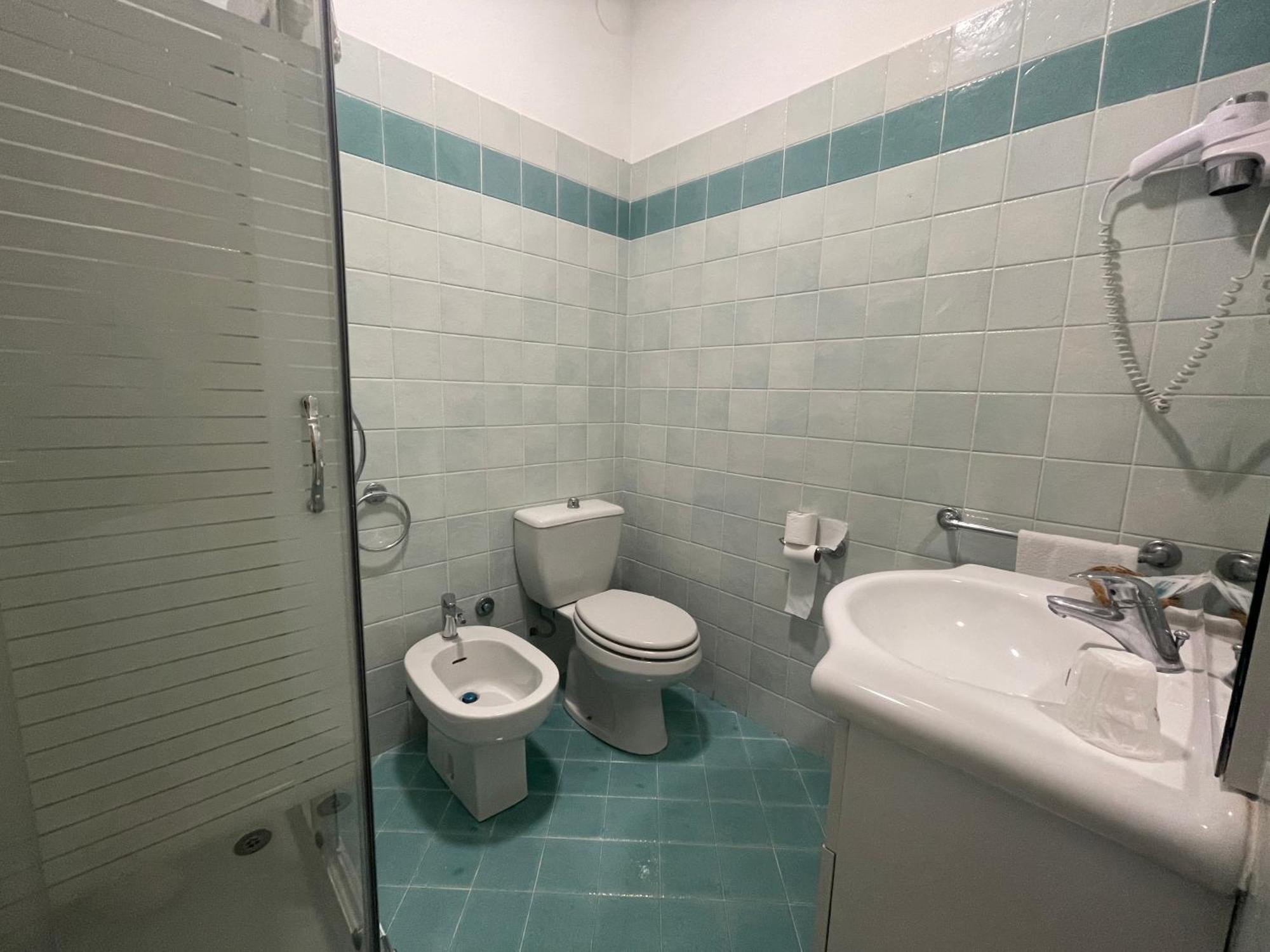 Hotel Central Giacomini Salò Εξωτερικό φωτογραφία