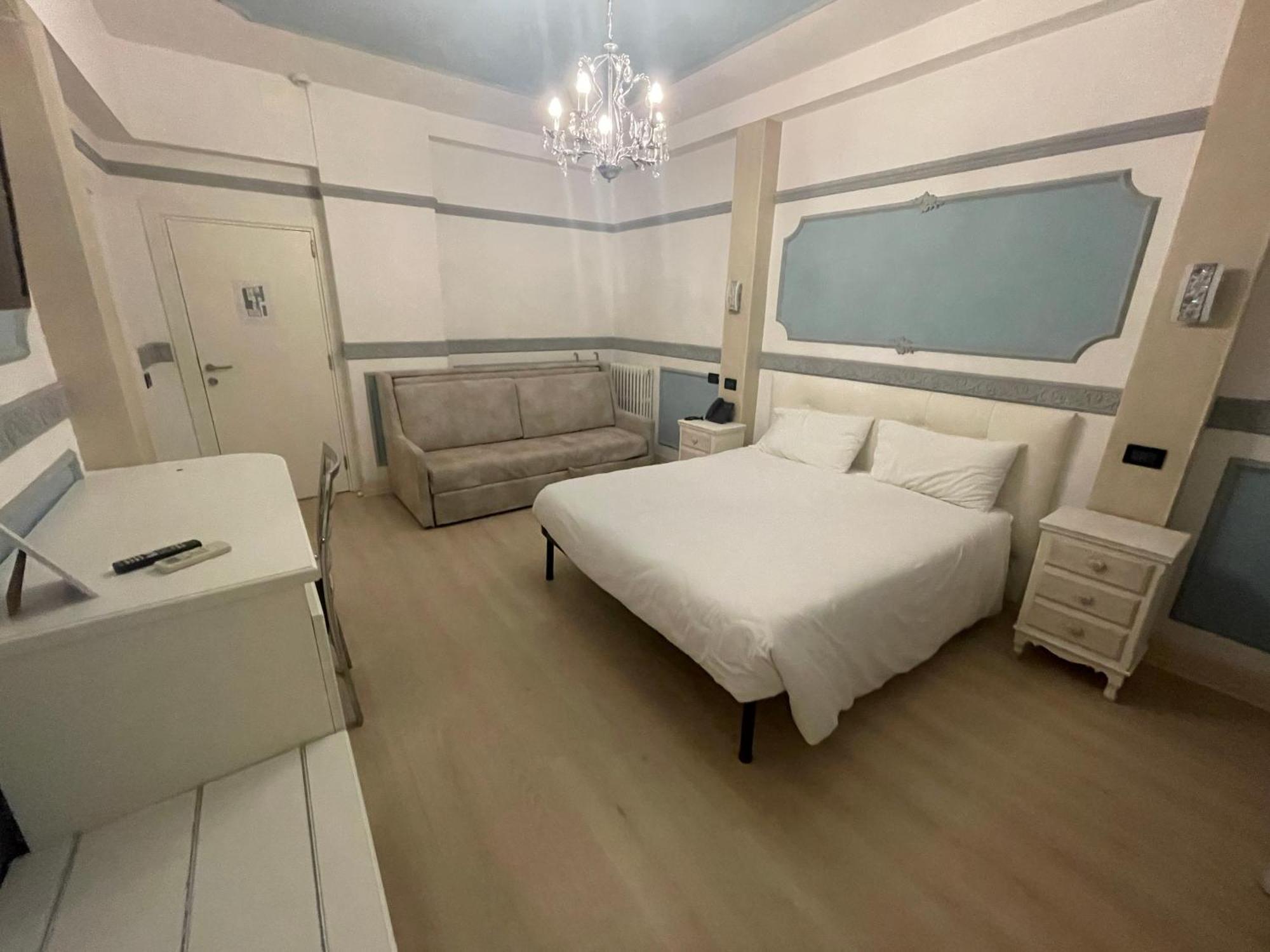 Hotel Central Giacomini Salò Εξωτερικό φωτογραφία
