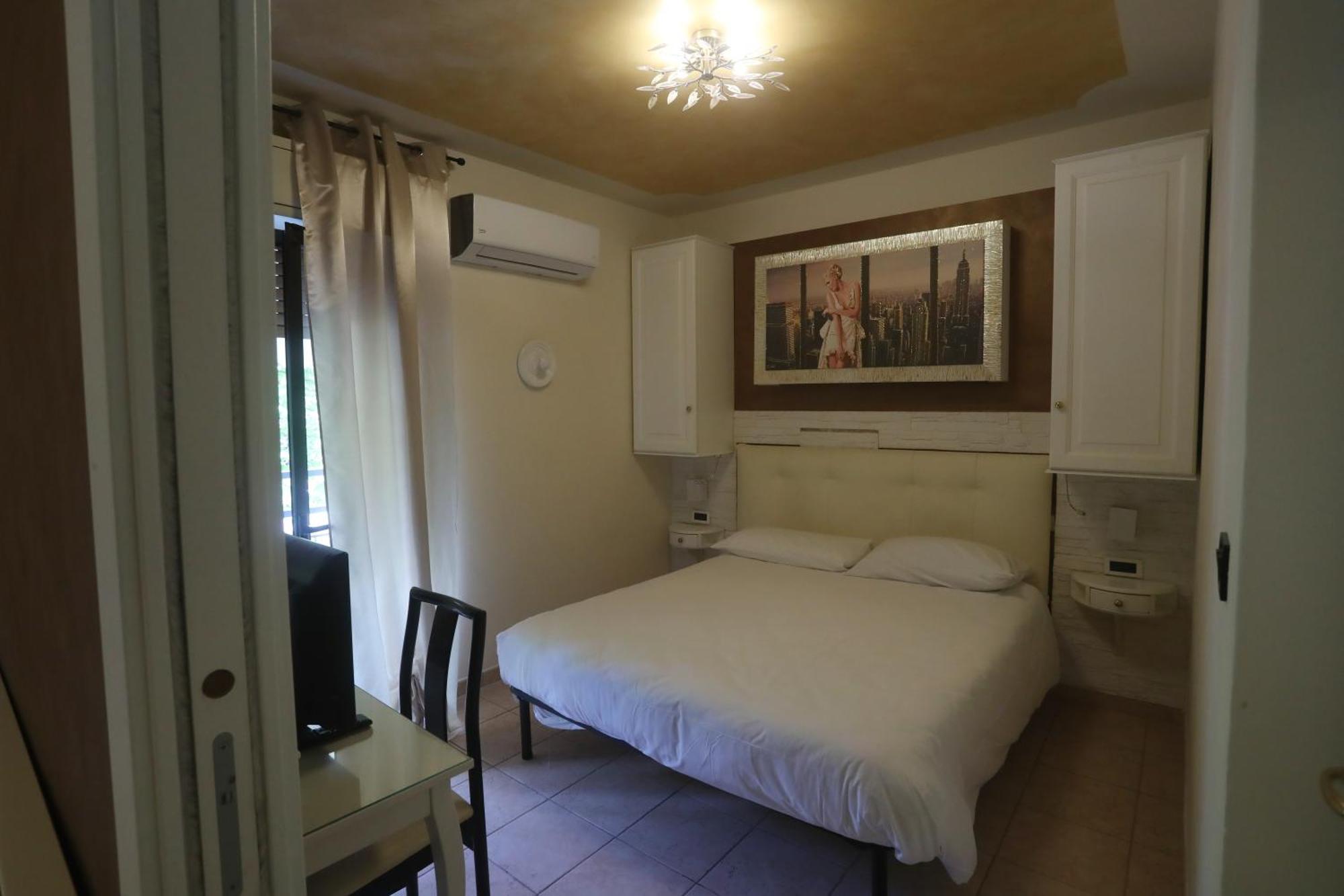 Hotel Central Giacomini Salò Εξωτερικό φωτογραφία