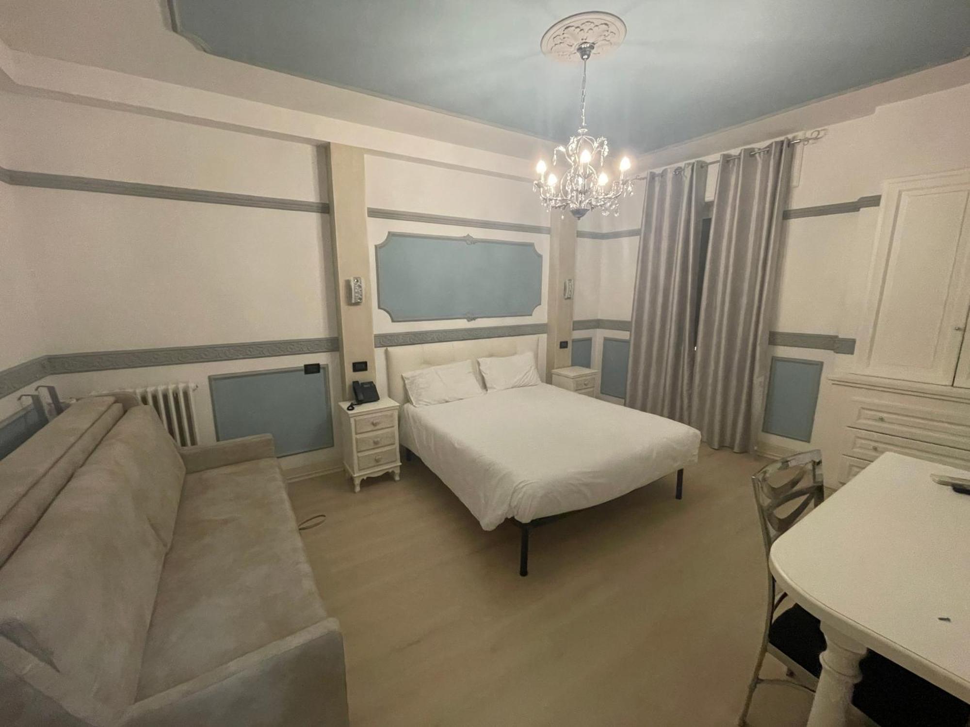Hotel Central Giacomini Salò Εξωτερικό φωτογραφία