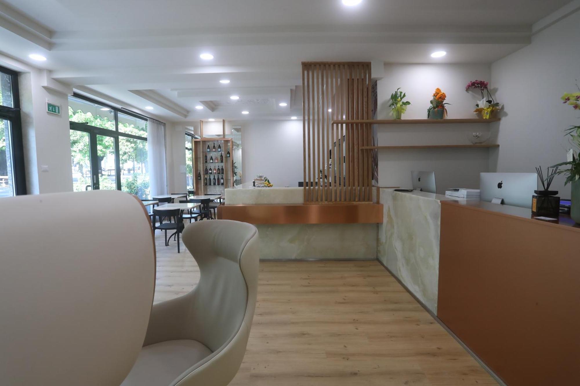 Hotel Central Giacomini Salò Εξωτερικό φωτογραφία