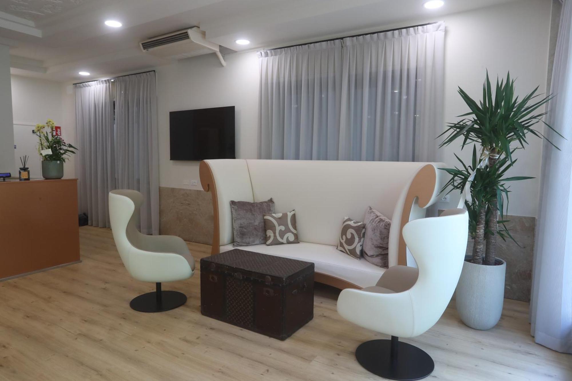 Hotel Central Giacomini Salò Εξωτερικό φωτογραφία